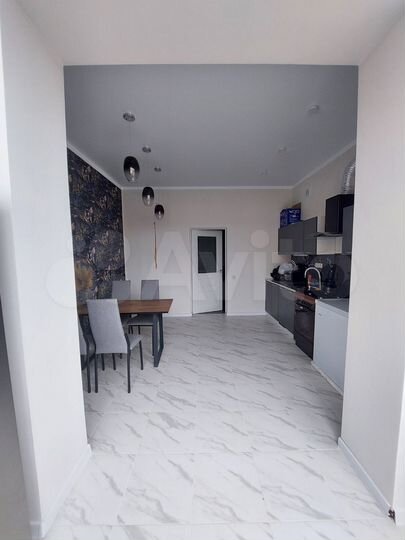 2-к. квартира, 73 м², 2/4 эт.