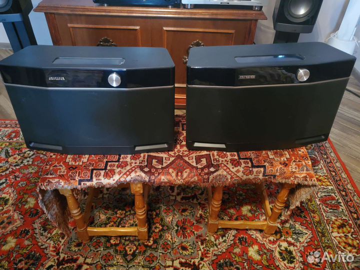 2 Bluetooth колонки Aiwa Exos-9 (Exos 9) и стойки