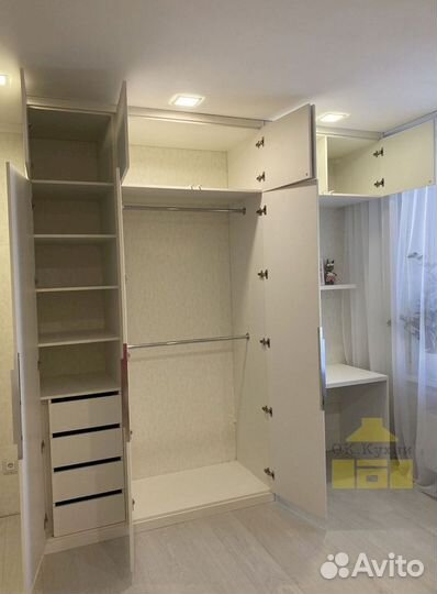 Шкаф в прихожую