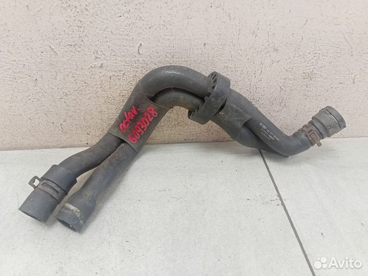 Патрубок системы охлаждения