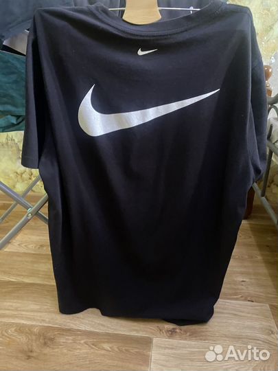 Футболка nike swoosh