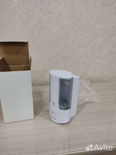 Диспенсер автоматический для жидкого мыла