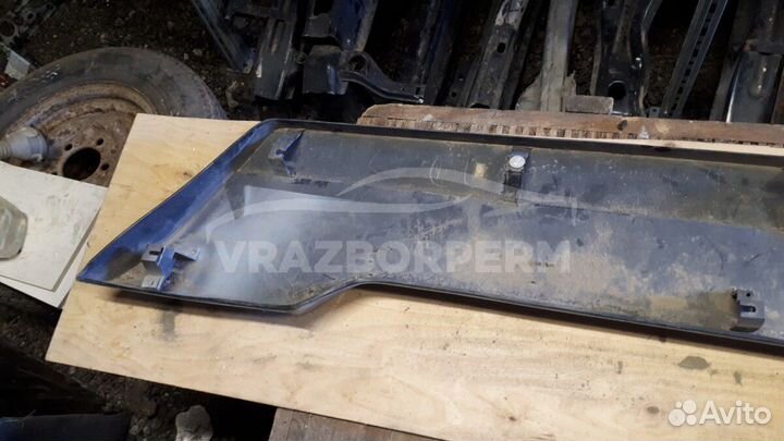 Накладка крышки багажника Nissan X-Trail