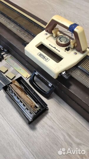 Вязальная машина Нева 6