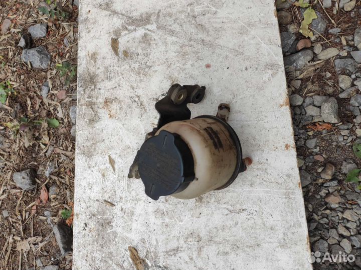 Бачок Гура almera n16