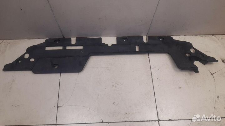 Дефлектор радиатора верхний Toyota Corolla