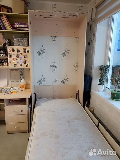 Подъемная шкаф Кровать