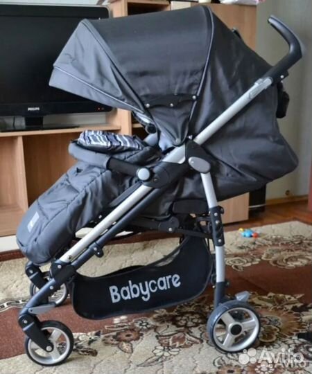 Прогулочная коляска