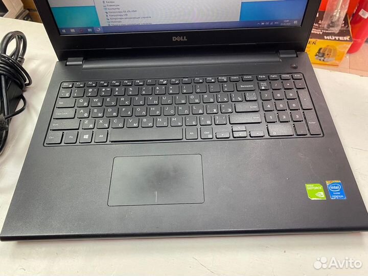 Ноутбук Dell p40f