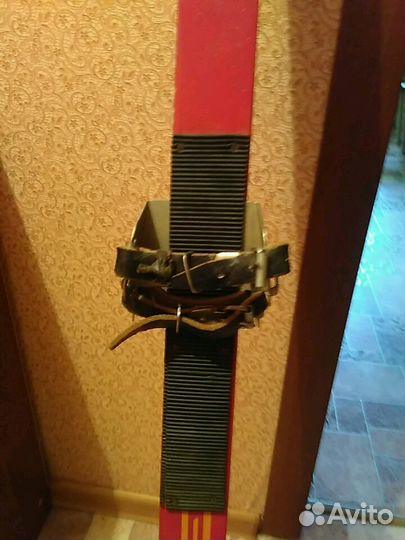 Деревянные лыжи