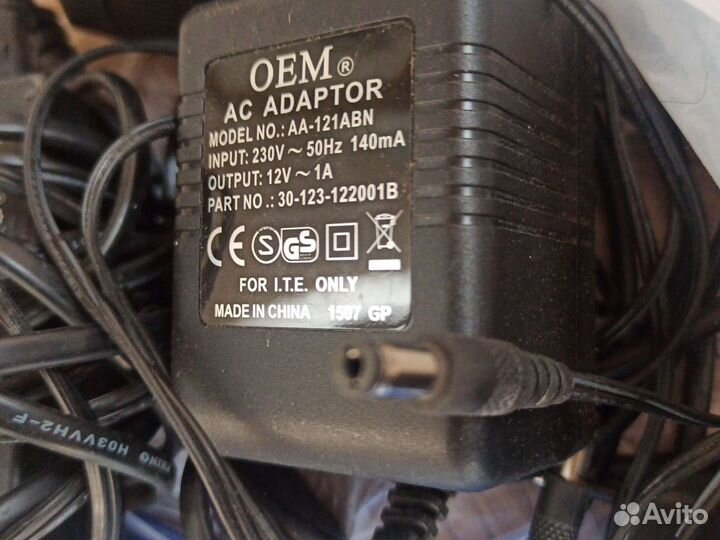 Блок питания 12В 1А