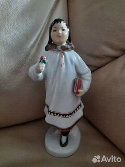 Фарфоровая статуэтка СССР