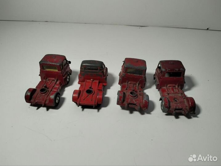 Корги тягачи,corgi toys