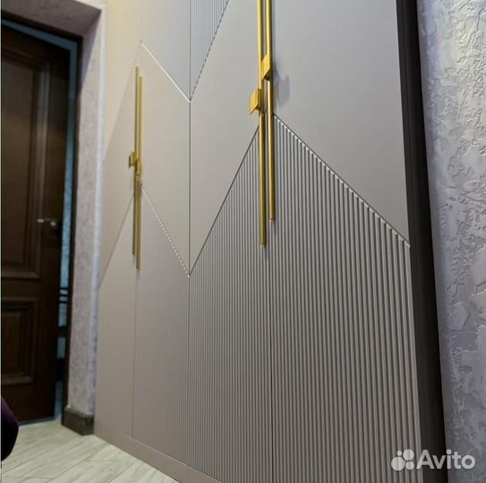 Шкаф распашной
