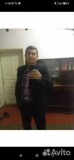 Я работол дворником, грузчиком,водителем,Супервайз