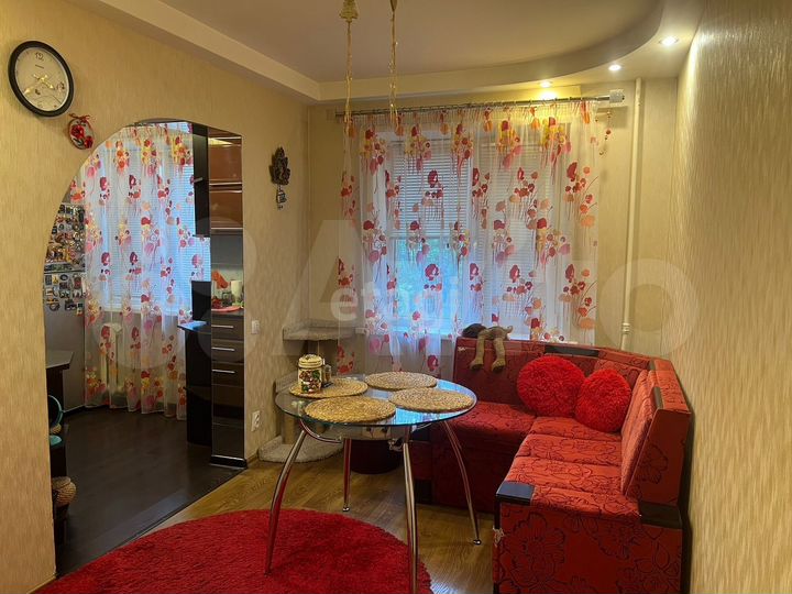 3-к. квартира, 56 м², 3/4 эт.