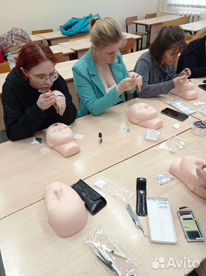 Обучение наращиванию ресниц