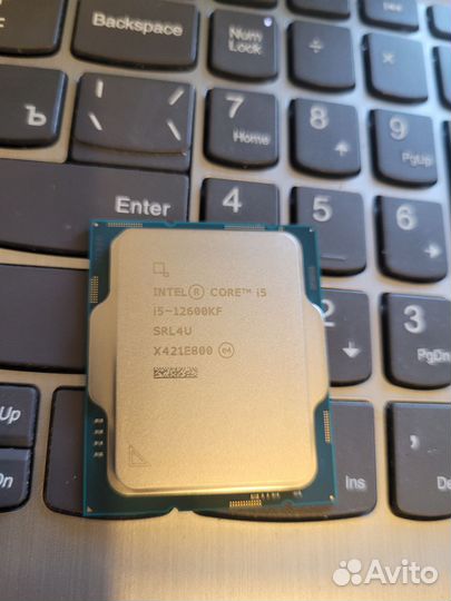 Процессор intel Core i5 12400 и i5 12600KF LGA1700