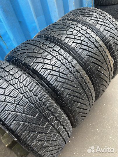Gislaved Soft Frost 200 SUV 215/55 R17 98T