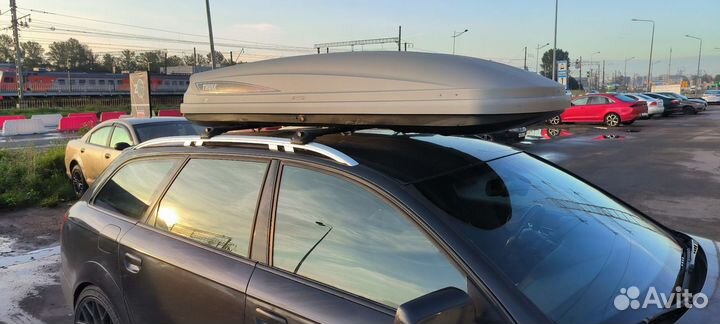 Thule pacific 700