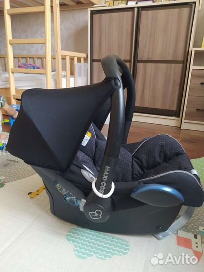 Автокресло Maxi cosi cabriofix 0-13 кг