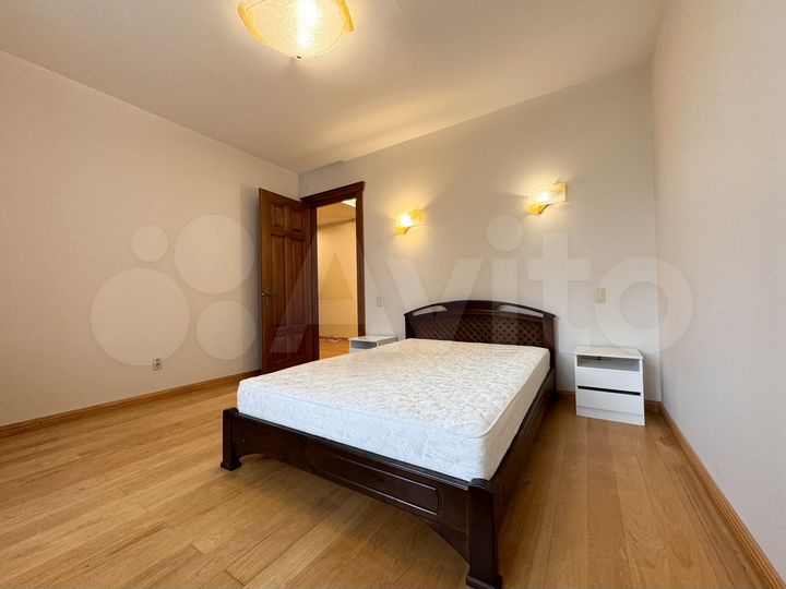 2-к. квартира, 80 м², 4/7 эт.