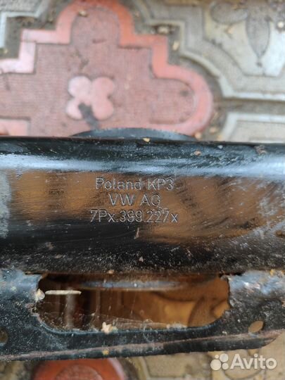Кронштейн кпп vw touareg