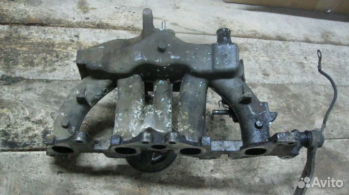 Коллектор впускной Opel Vectra A