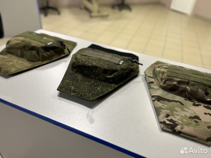 Напашник со встроенным подсумком