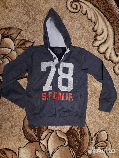 Продам кофты футболки для мальчика 13-14лет