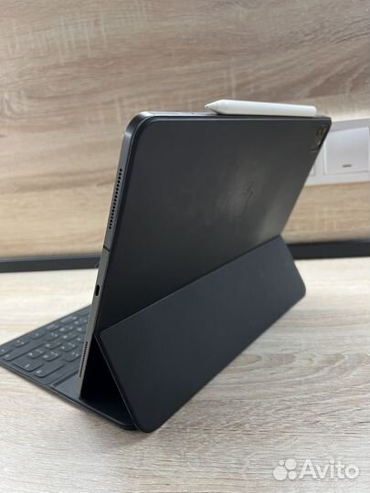 SMART Keyboard Folio для iPad Pro 12.9