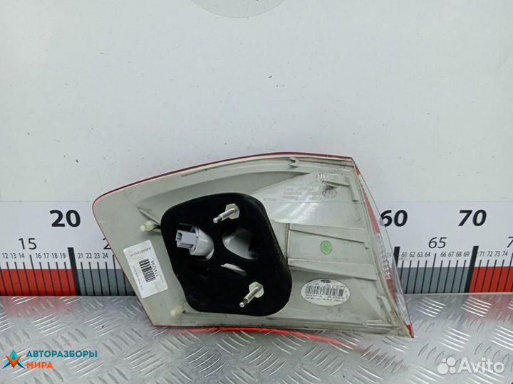 Фонарь задний правый Ford Kuga 2011 1710611