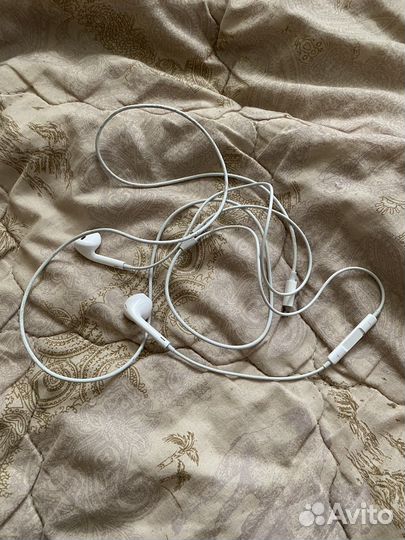 Наушники apple earpods