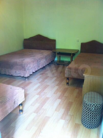 Комната 12 м² в 6-к., 1/2 эт.