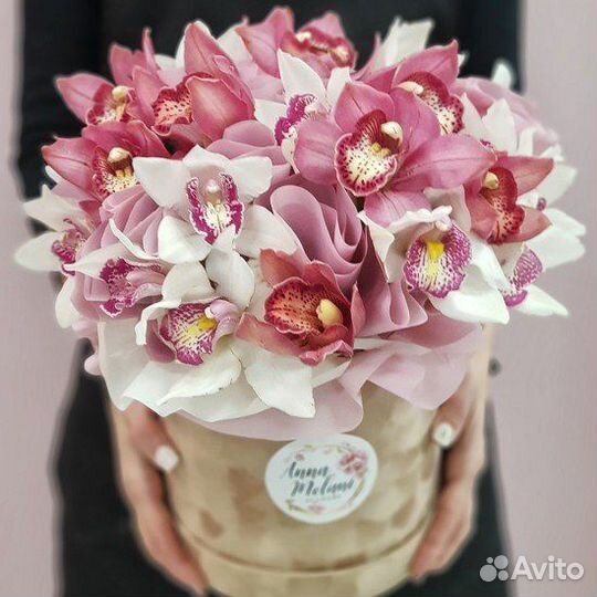 Коробочка из орхидей