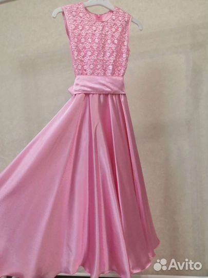 Платье на девочку