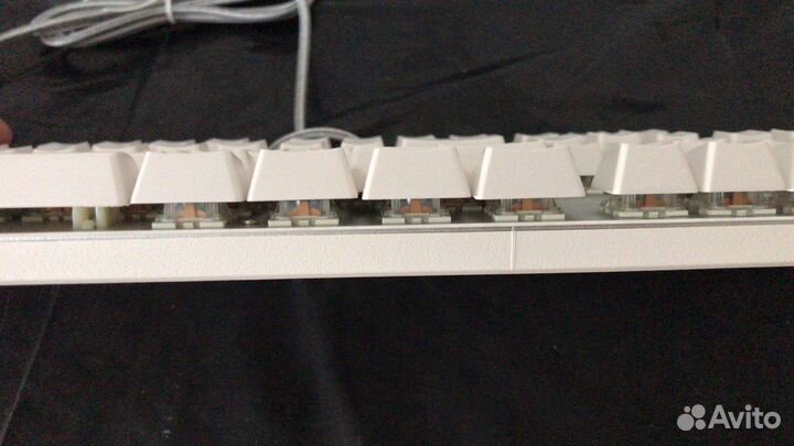 Игровая клавиатура белая