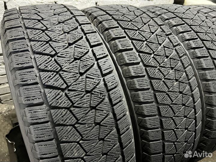 Bridgestone Blizzak DM-V2 235/65 R18