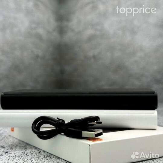 PowerBank Xi1omi 10000 с беспроводной зарядкой