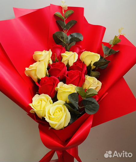 Букет комплимент 15 роз