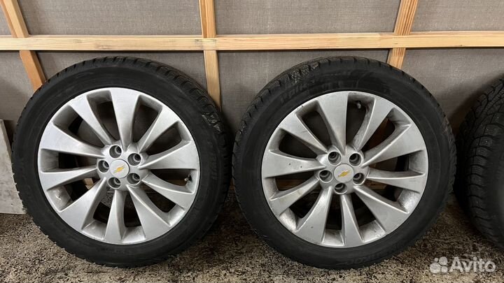 R18 Hankook I'Pike RW11 215/55, PCD 5x105 DIA 56.6