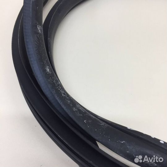 Уплотнитель проема двери задней левой Hyundai Sola