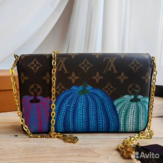 Клатч женский Louis Vuitton