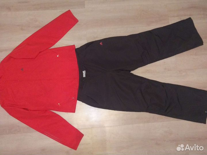 Женский спортивный костюм adidas