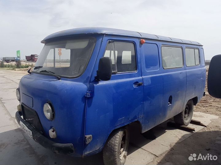 На разбор УАЗ 2012Г