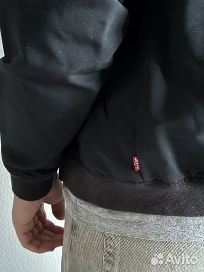 Бомбер levis