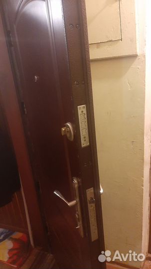 Дверь входная металлическая