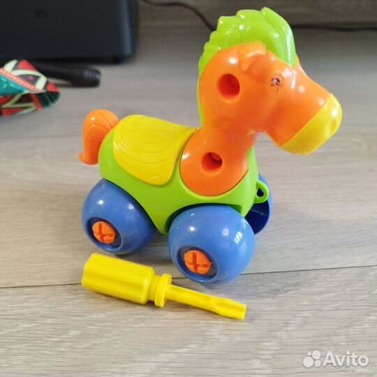 Конструктор с отвёрткой пакетом