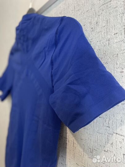 Футболка adidas