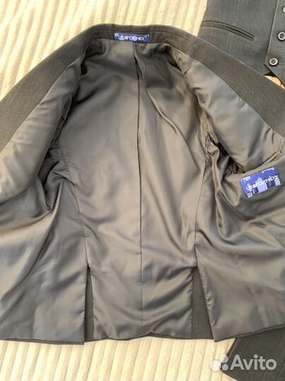 Школьный костюм